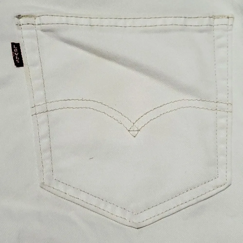 Levi's 569 Off White Loose Fit Straight Classic Preppy Jean Shorts 31